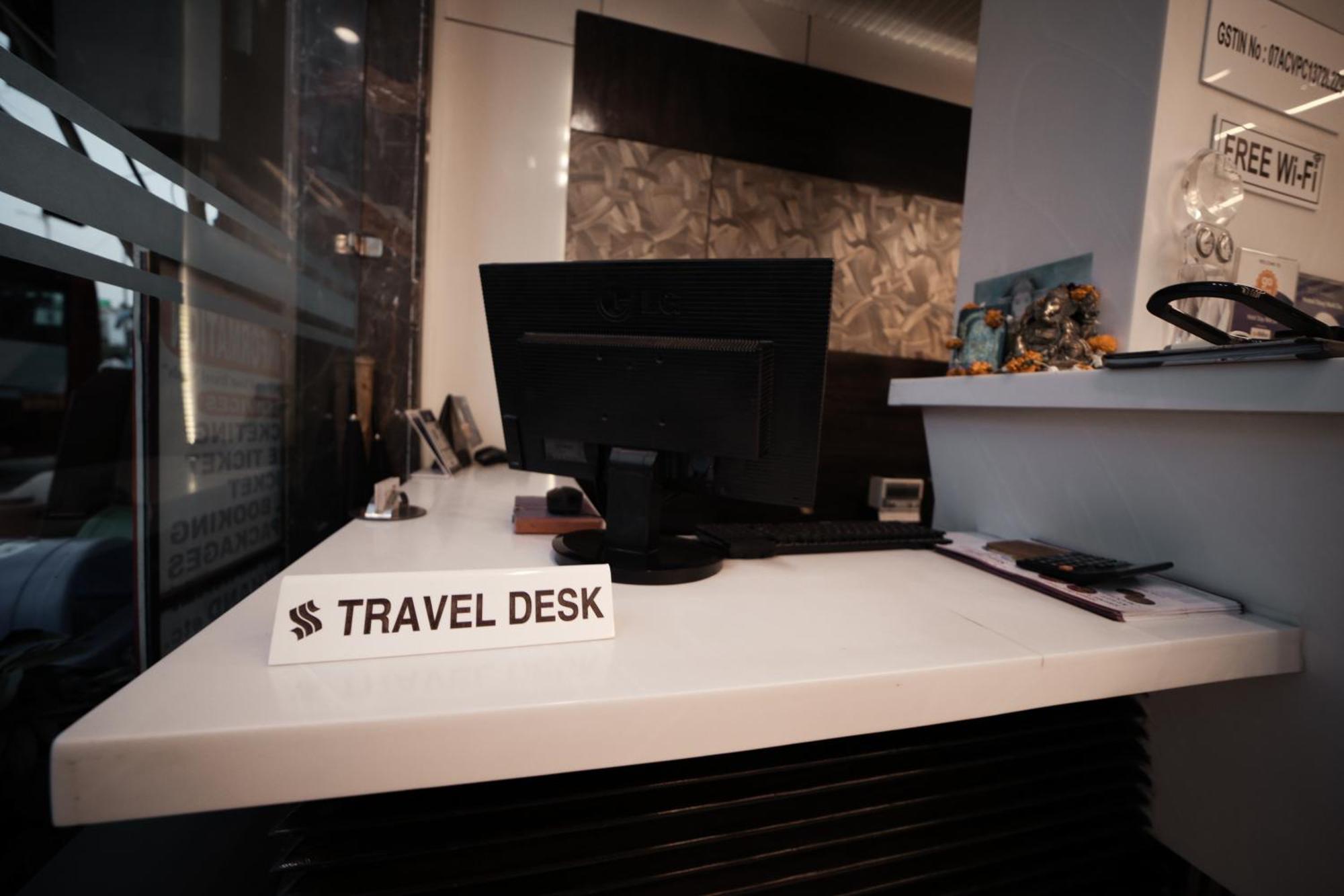 Hotel Stay Well Dx Нью-Дели Экстерьер фото