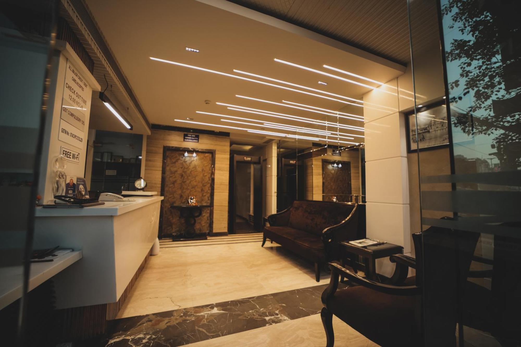 Hotel Stay Well Dx Нью-Дели Экстерьер фото