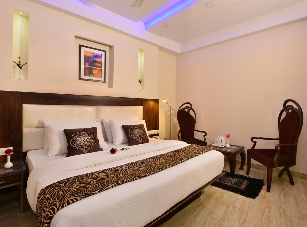Hotel Stay Well Dx Нью-Дели Экстерьер фото
